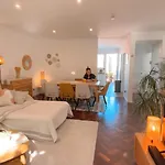 Sunny Double In 4br With Ac, Sea View Balcony, Workspace * Funchal (Madeira)