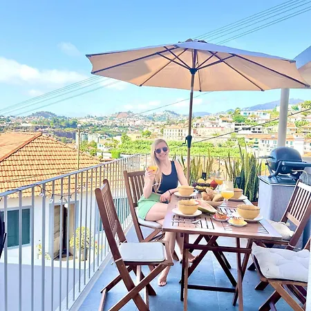 Sunny Double In 4br With Ac, Sea View Balcony, Workspace Проживание в семье Фуншал