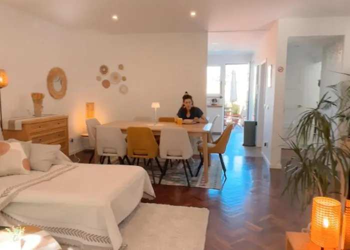 Sunny Double In 4br With Ac, Sea View Balcony, Workspace * Funchal (Madeira)