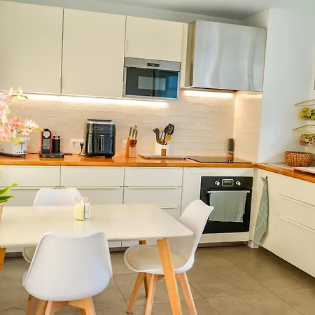 Sunny Double In 4br With Ac, Sea View Balcony, Workspace בית אירוח